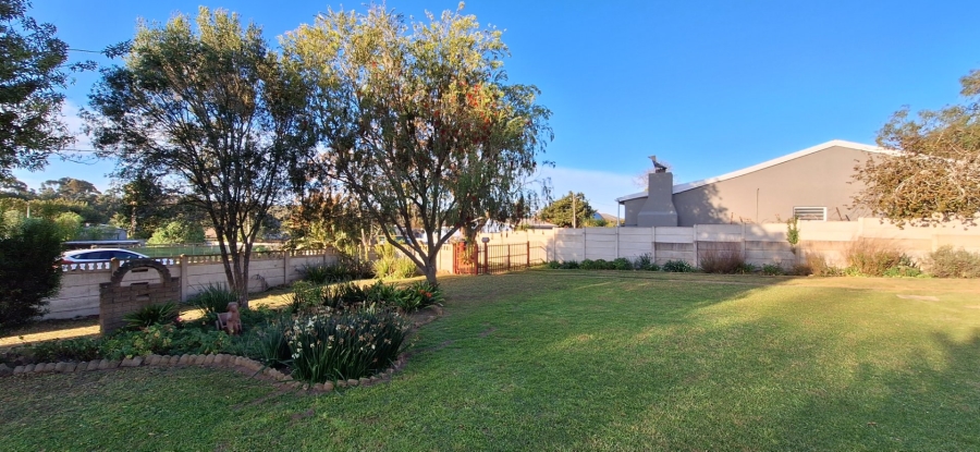 3 Bedroom Property for Sale in Albertinia Western Cape